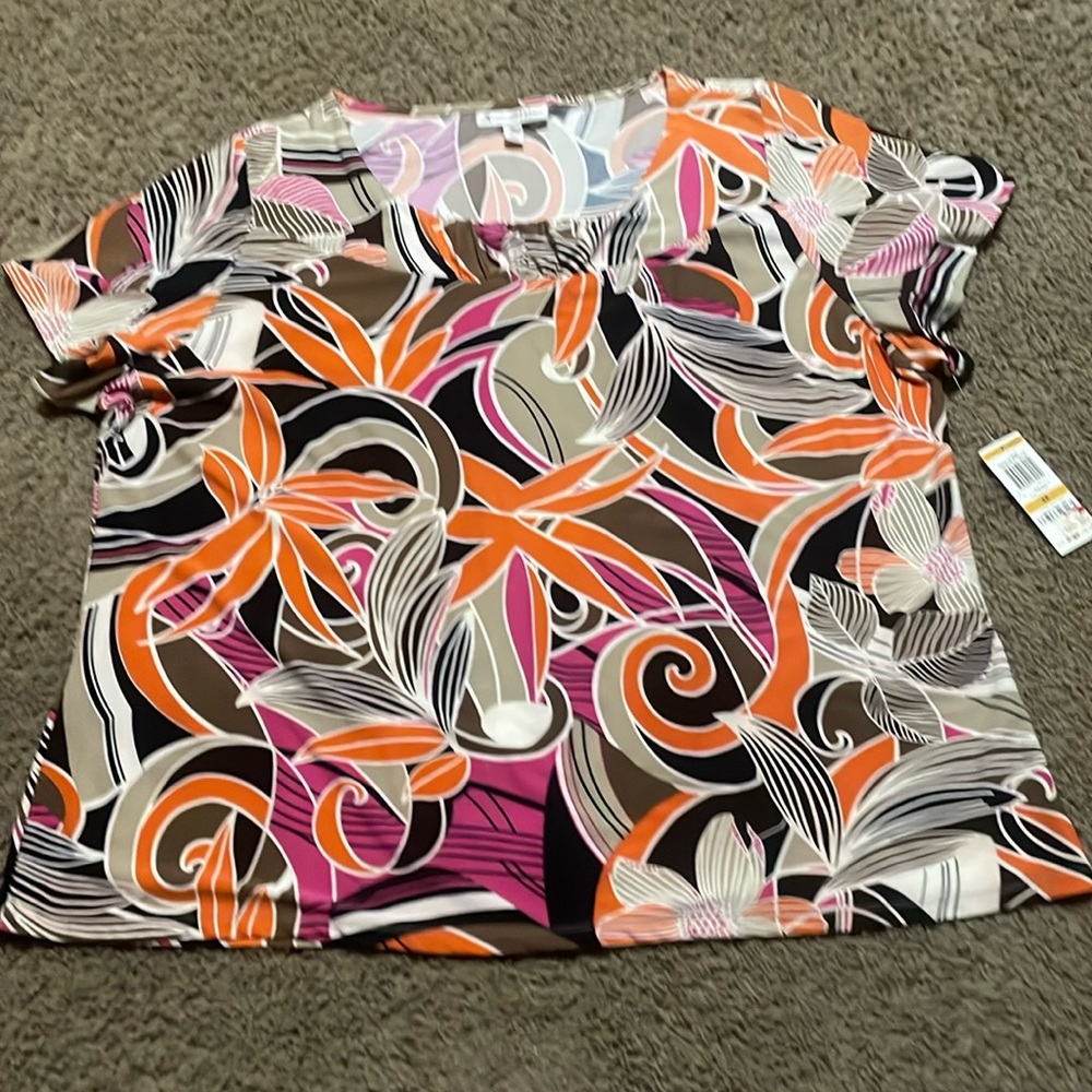 NWTS Ladies JM Collection print top. Sz 3X